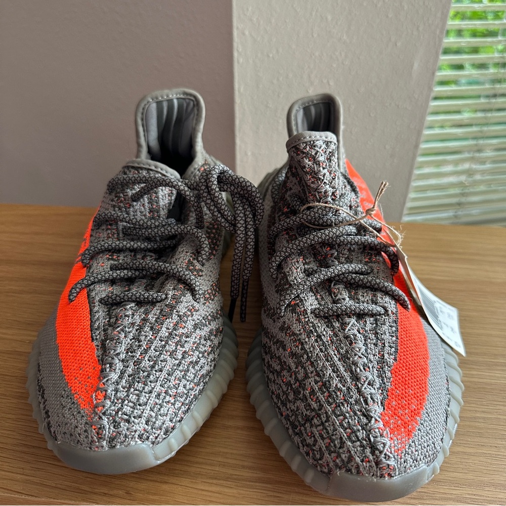 Yeezy Boost 350 V2 Beluga - Picture 2 of 9